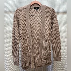 LIKE NEW MAUVE/ROSY CHUNKY CARDIGAN
